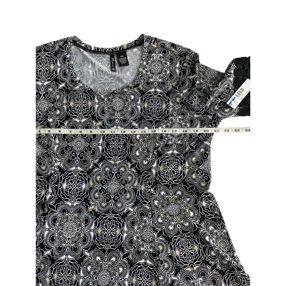 New Directions Womens Petite Black & White Patterned Dress With Crochet Accents - Picture 8 of 12